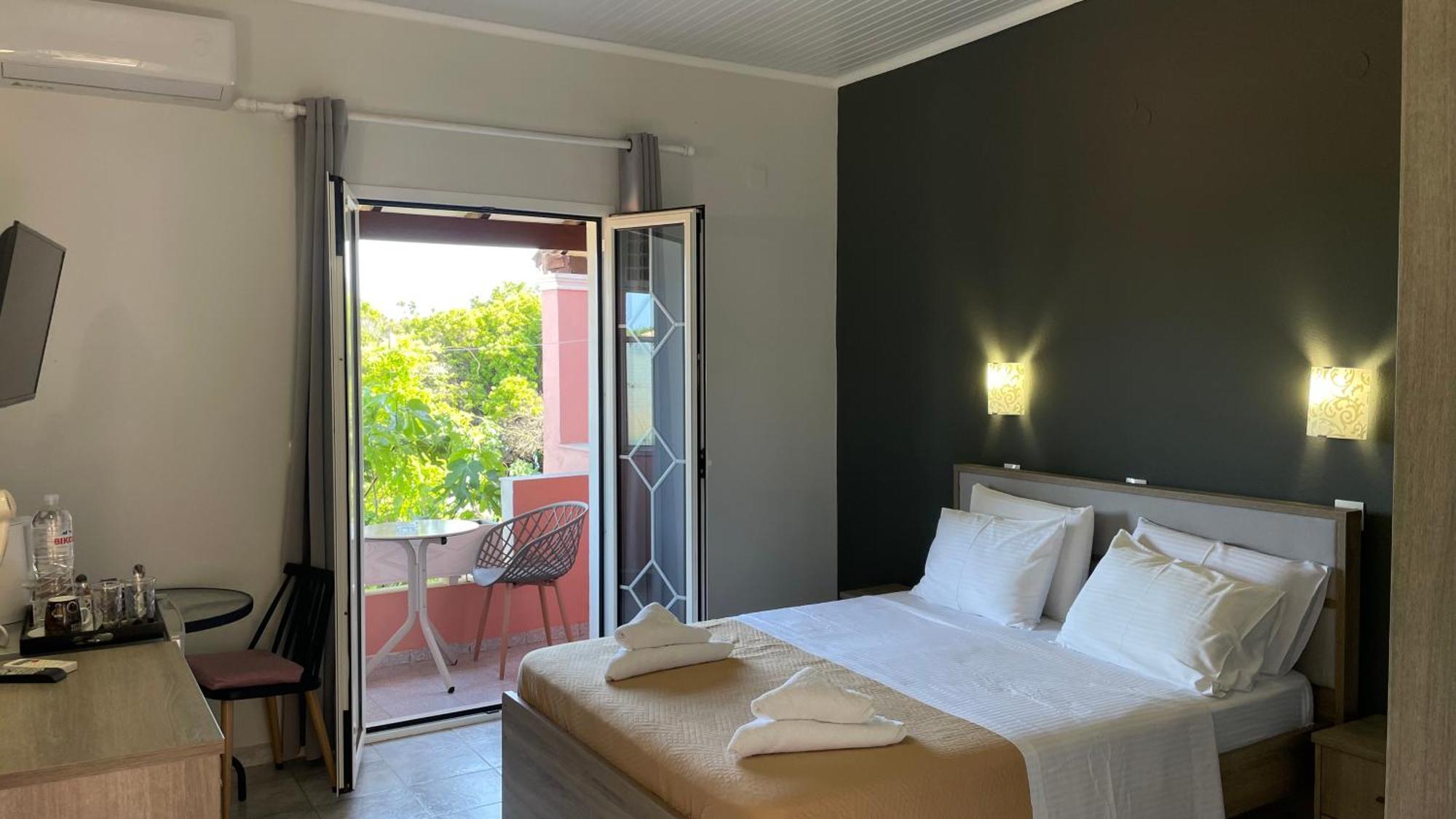 Alonaki Bay Apartment Halikounas Exterior photo